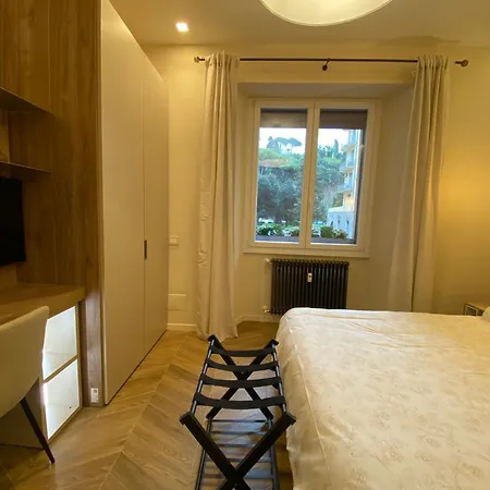 Ghirlanda House