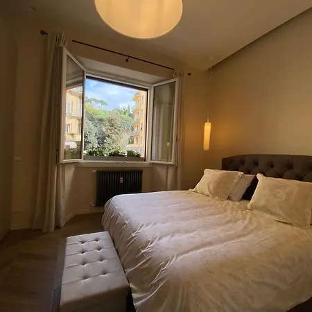 Ghirlanda House روما