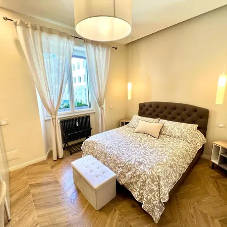 Ghirlanda House روما